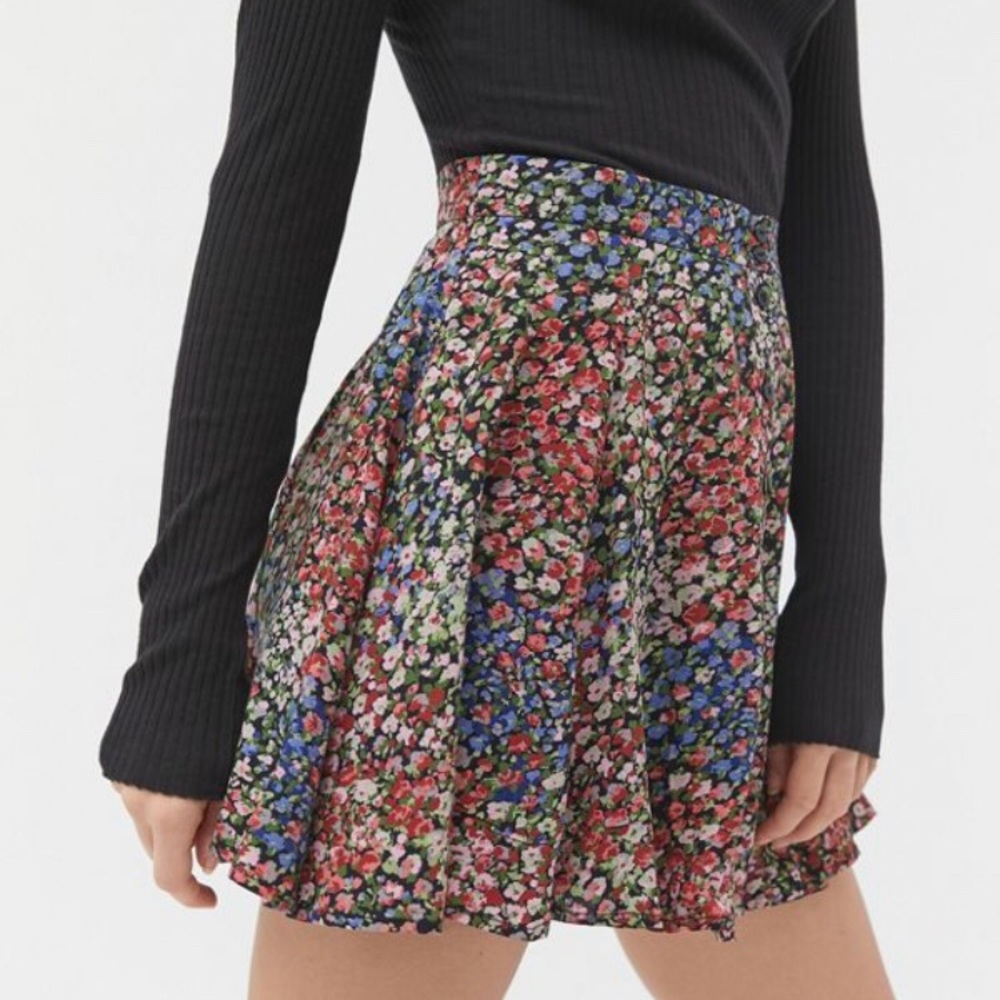 Urban Outfitters mini floral button -front skirt